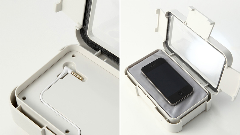 Illustration for article titled Muji Stripped This Splash-proof Speaker To Its Bare Essentials